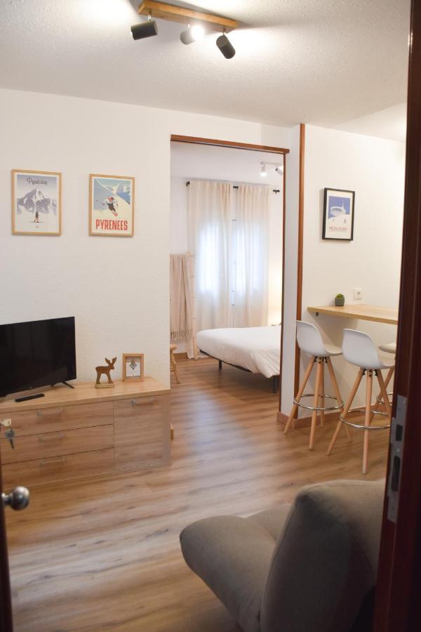 Estudio Madriu - Renovado A Pie De Pistas Pas De La Casa Exteriör bild